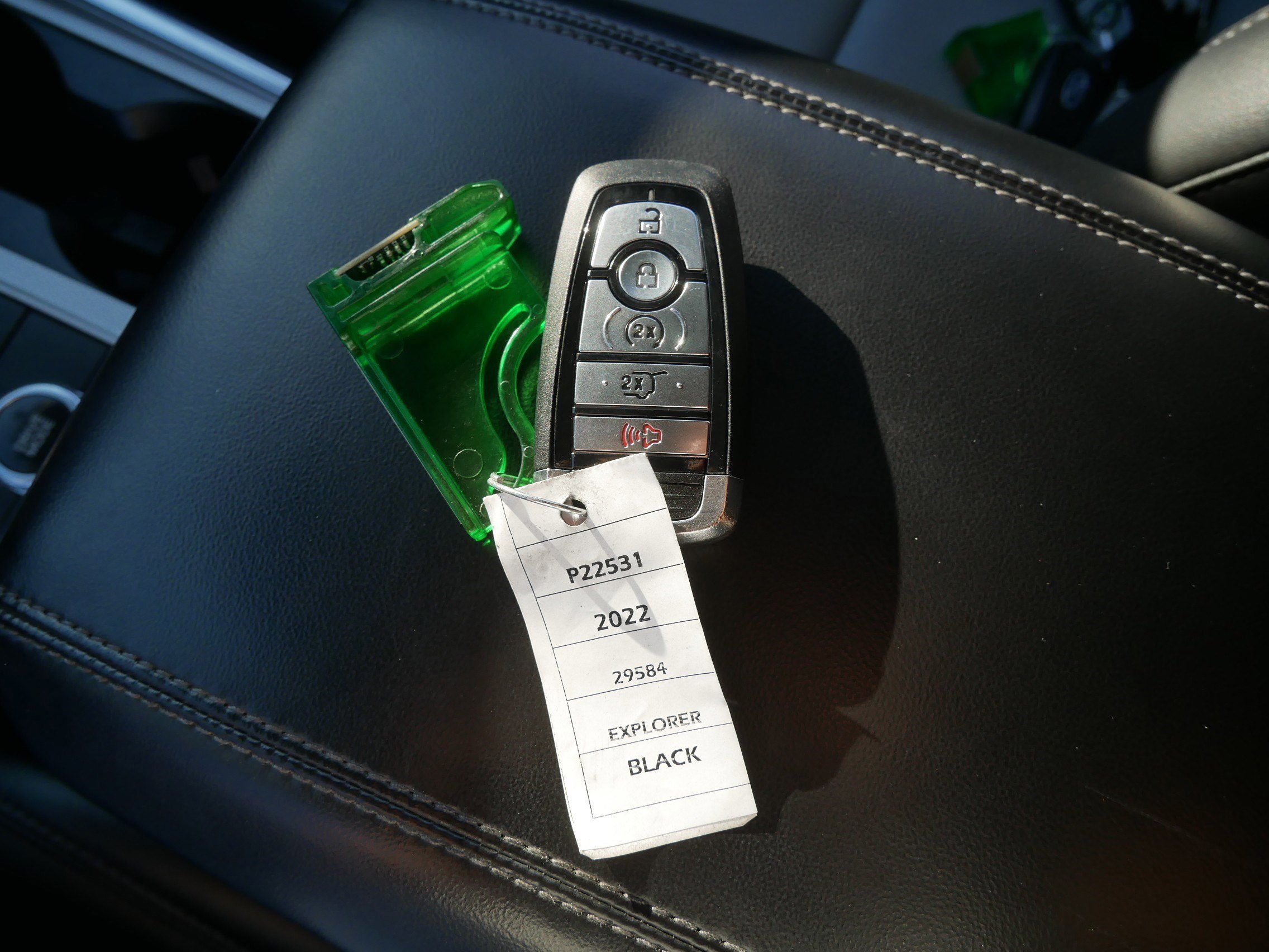 Certified 2022 Ford Explorer XLT w/ Equipment Group 202A image 34