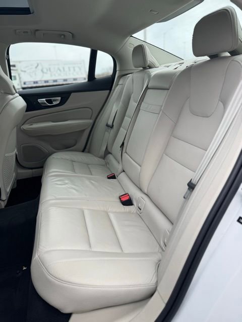 Used 2024 Volvo S60 B5 Core image 19