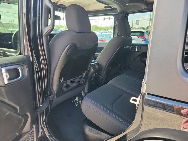 Used 2024 Jeep Wrangler Unlimited Rubicon 4xe AWD/4WD image 10