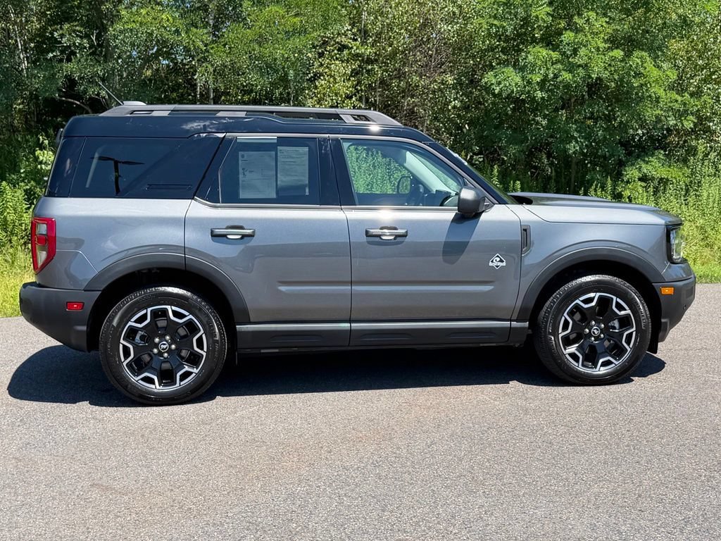 Certified 2025 Ford Bronco Sport Outer Banks w/ Outer Banks Tech Package+ AWD/4WD image 30