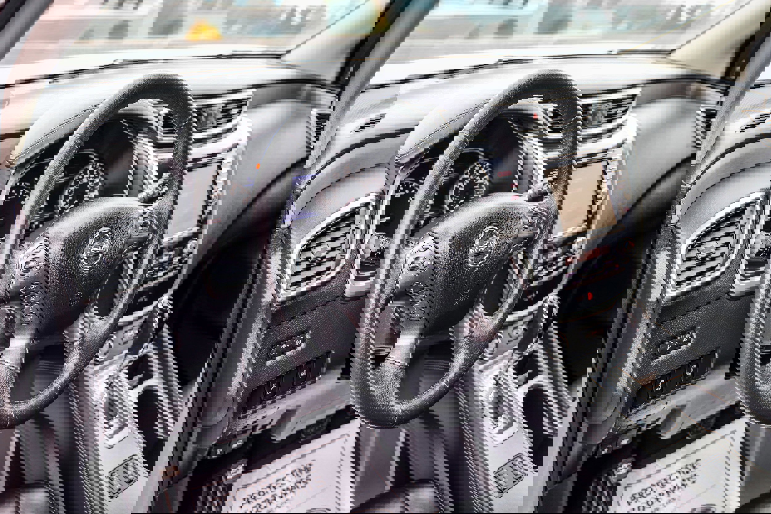 Used 2023 Nissan Murano SV image 9