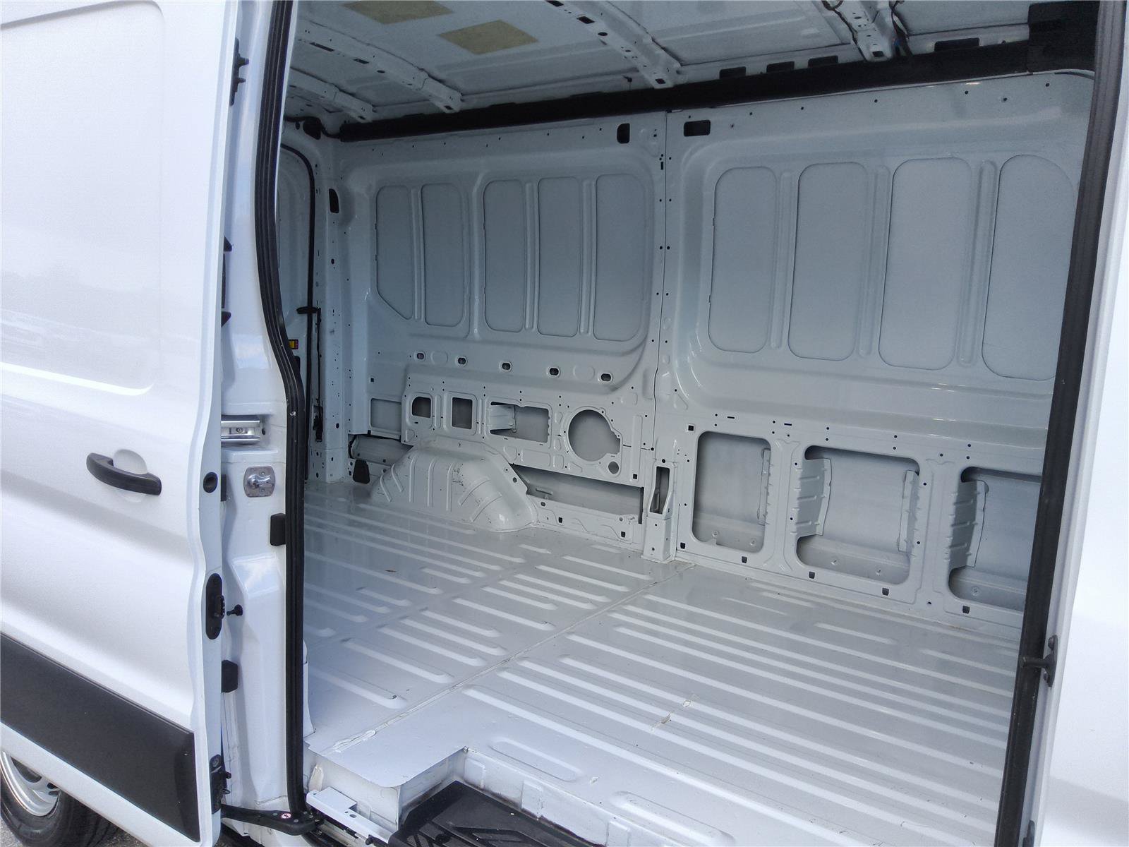 Certified 2023 Ford Transit 250 Medium Roof RWD image 16