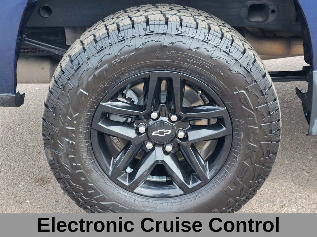 Used 2022 Chevrolet Silverado 1500 Custom Trail Boss w/ Safety Confidence Package AWD/4WD image 22