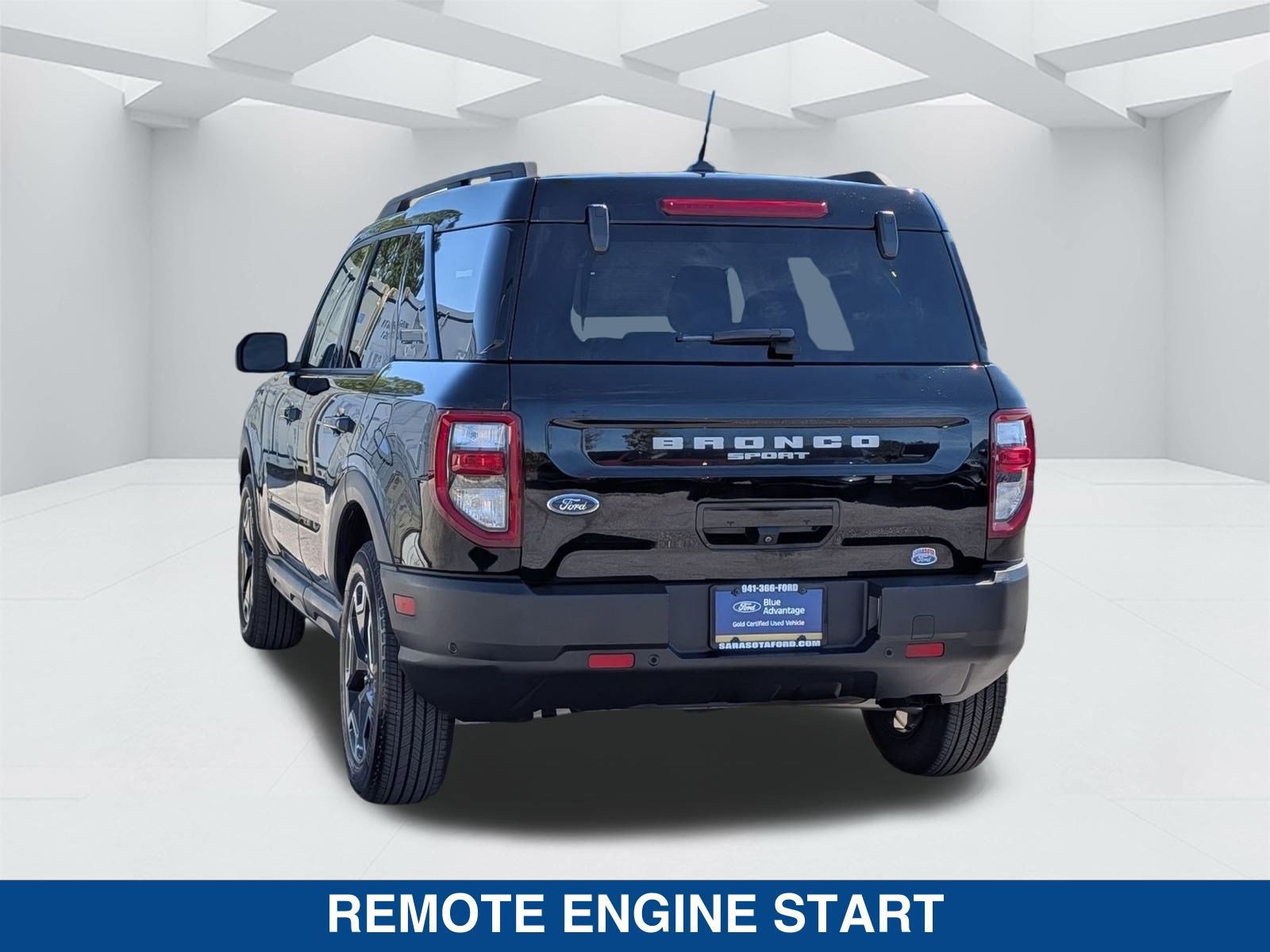 Certified 2021 Ford Bronco Sport Outer Banks w/ Outer Banks Package (96D) image 2