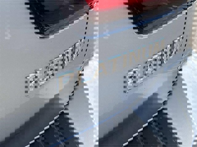 Used 2024 Nissan Armada Platinum w/ Captain's Chairs Package image 12