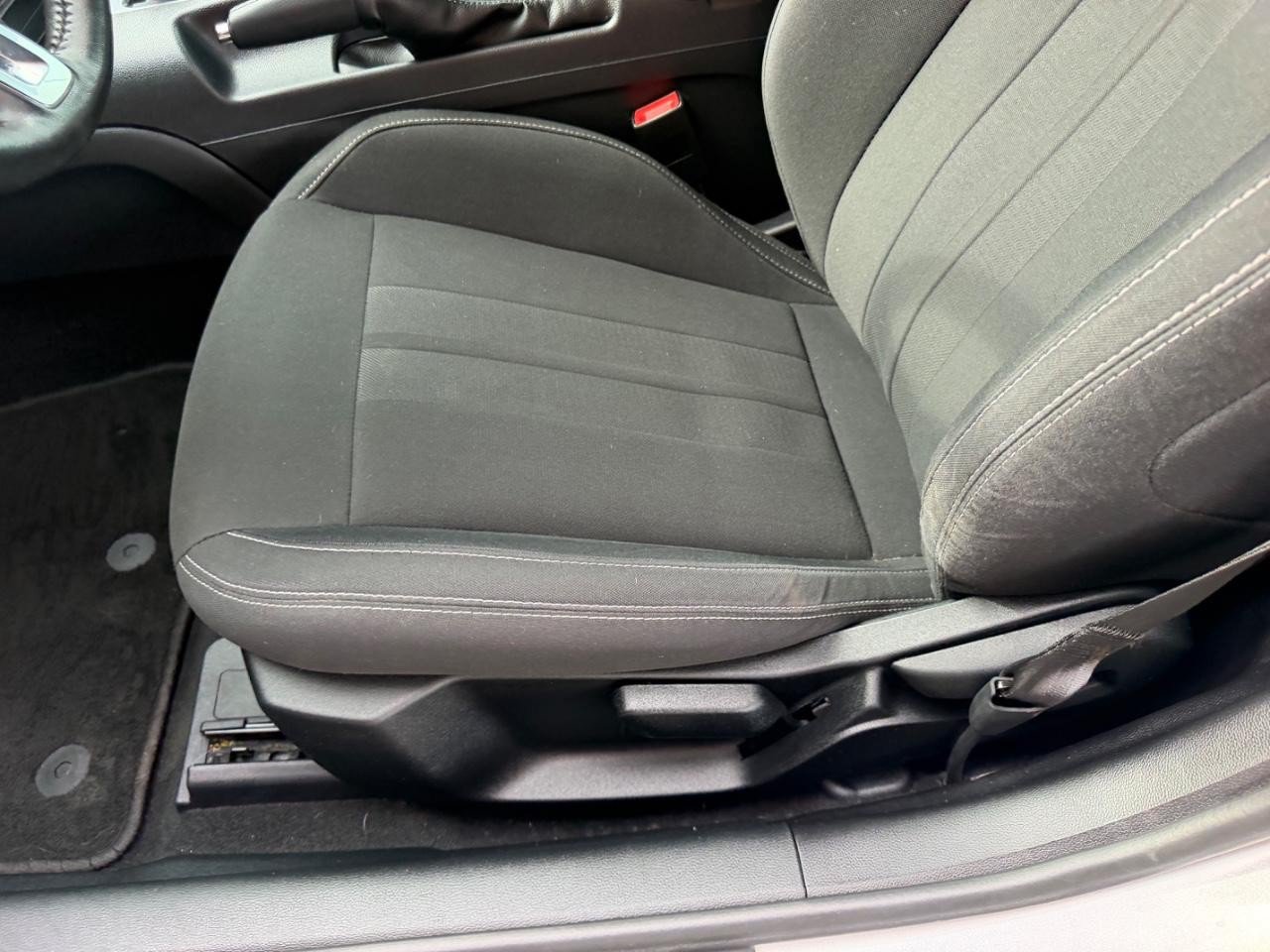 Certified 2021 Ford Mustang Coupe RWD image 19