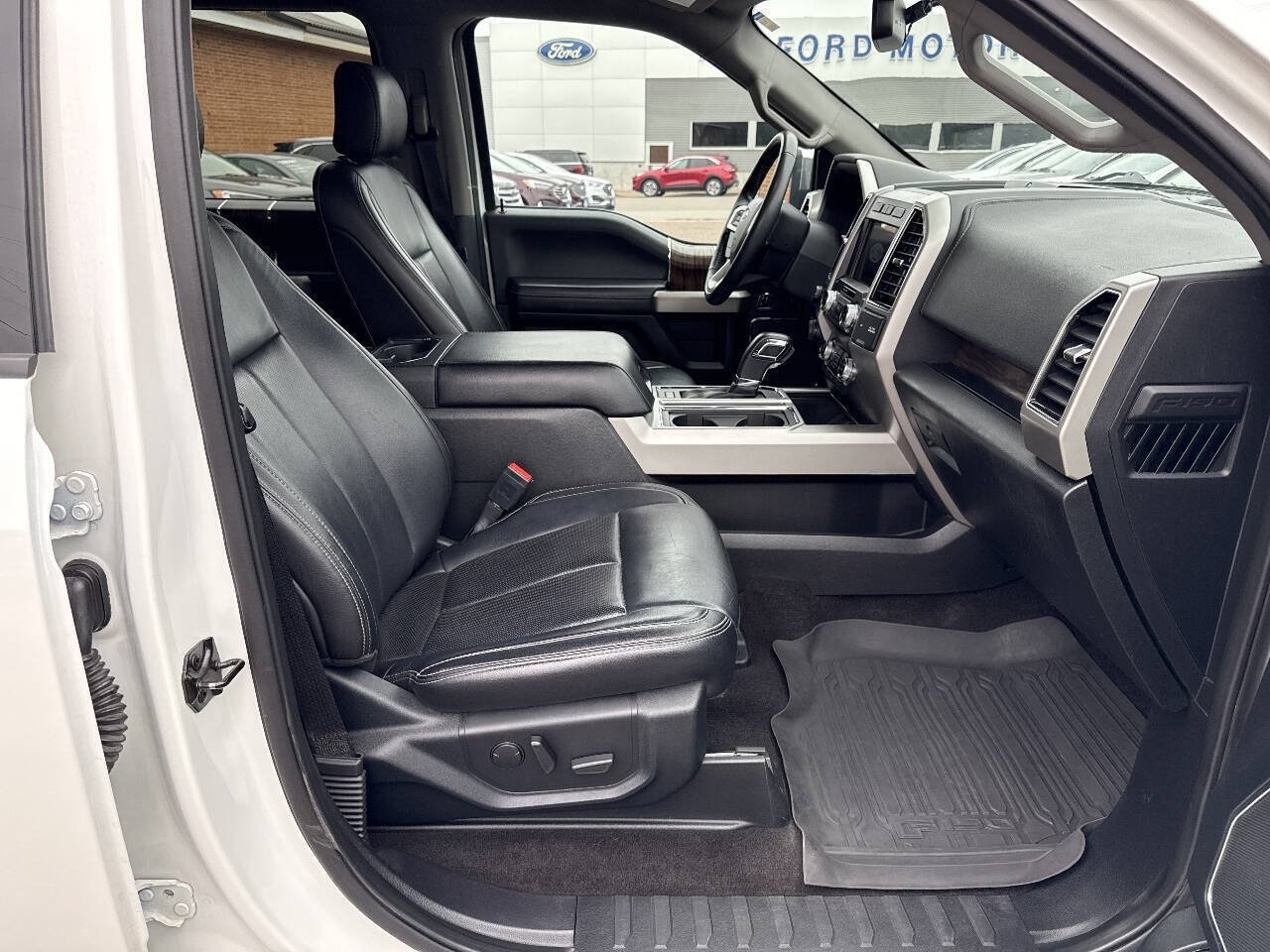 Certified 2020 Ford F150 Lariat w/ Equipment Group 502A Luxury AWD/4WD image 15
