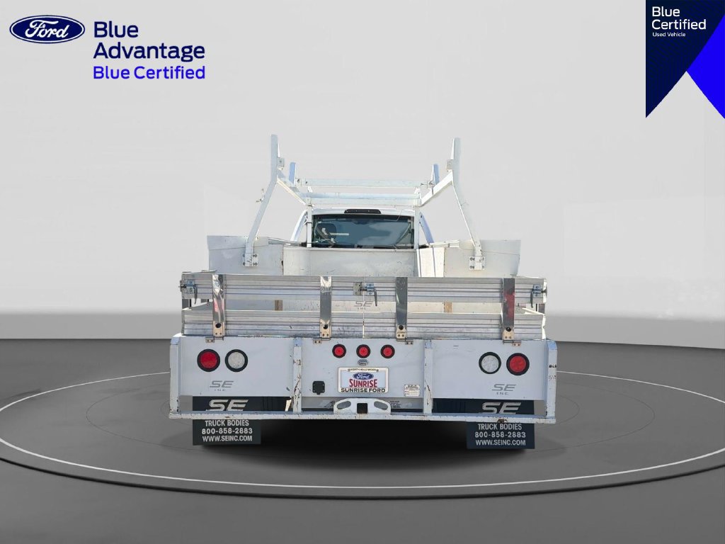 Certified 2022 Ford F550 Luxury RWD image 5