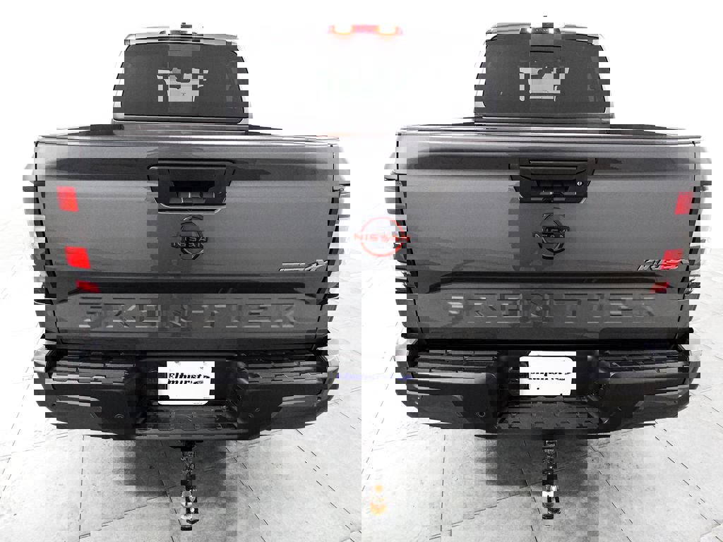 Used 2023 Nissan Frontier PRO-4X w/ Pro Convenience Package image 4