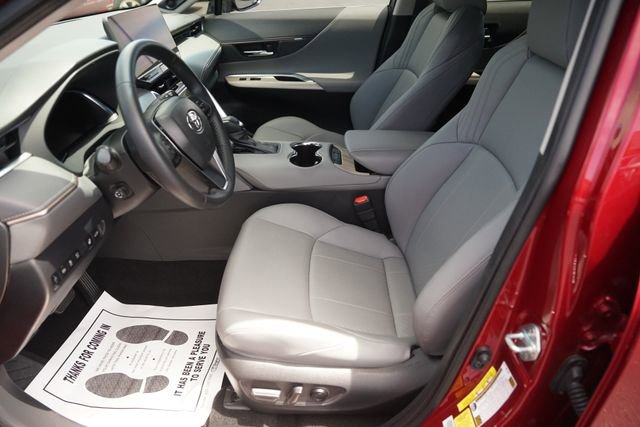 Used 2023 Toyota Venza Limited AWD/4WD image 9
