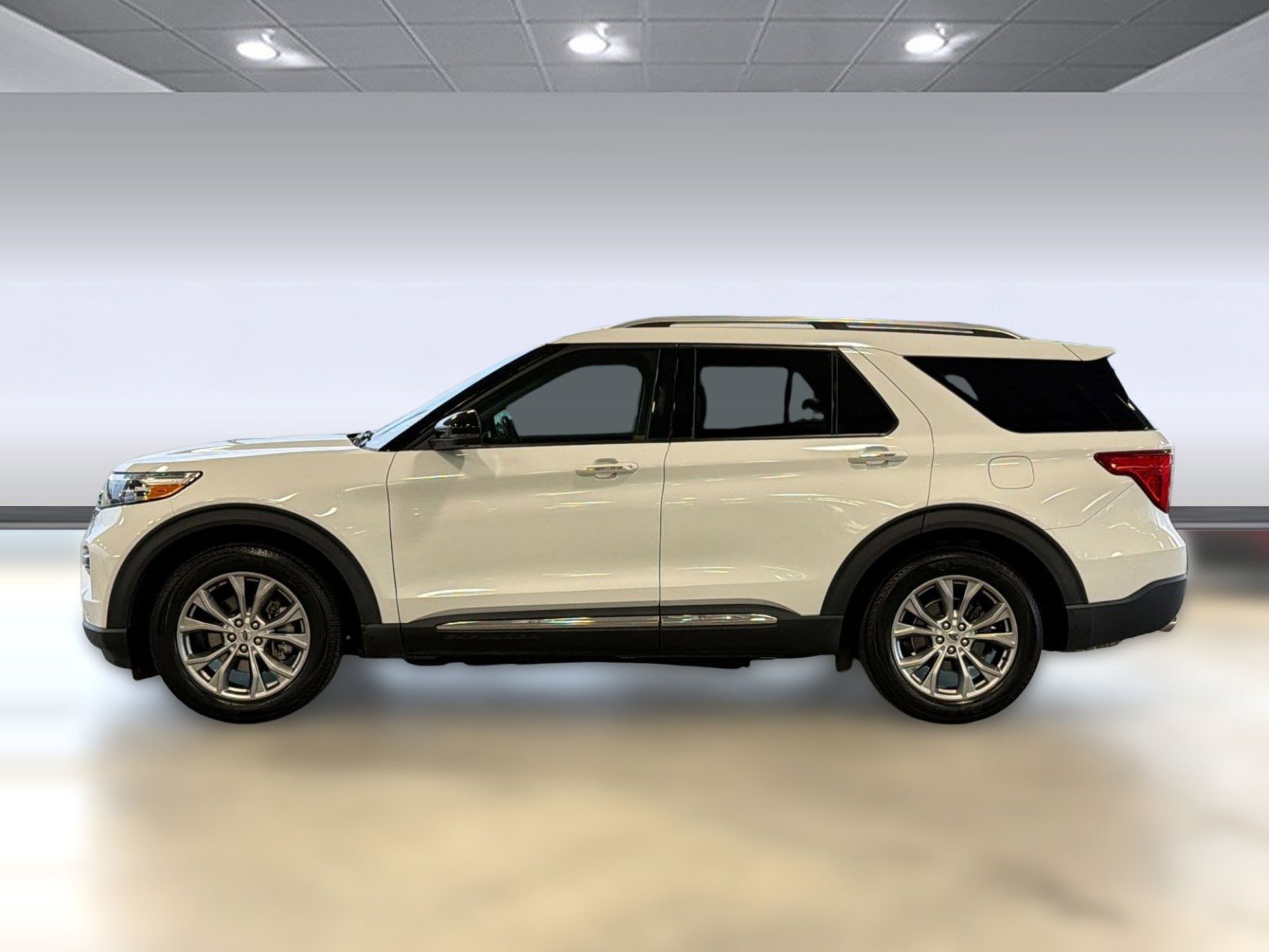 Certified 2021 Ford Explorer Limited RWD image 2
