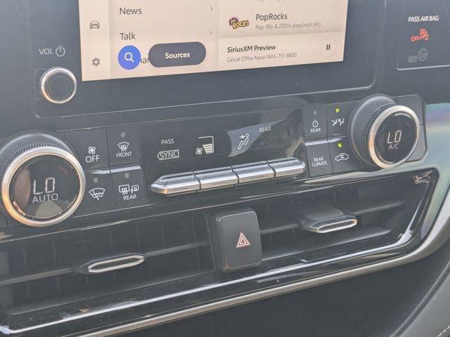 Used 2023 Toyota Highlander LE image 17