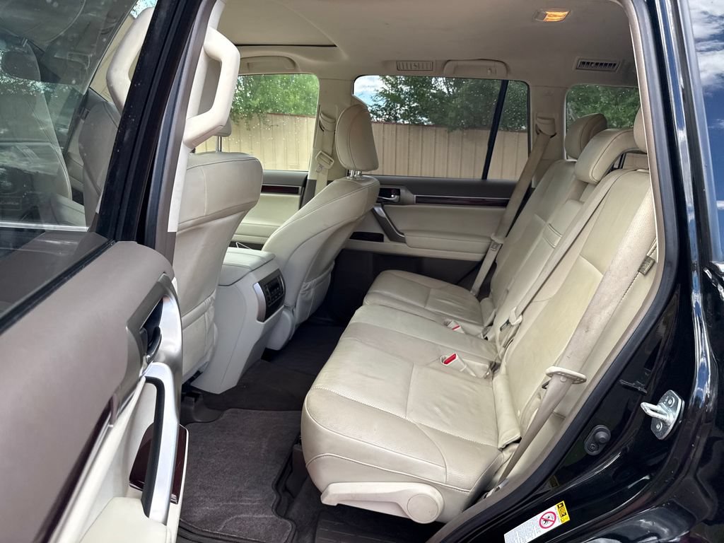 Used 2019 Lexus GX 460 Premium w/ Premium Package AWD/4WD image 23