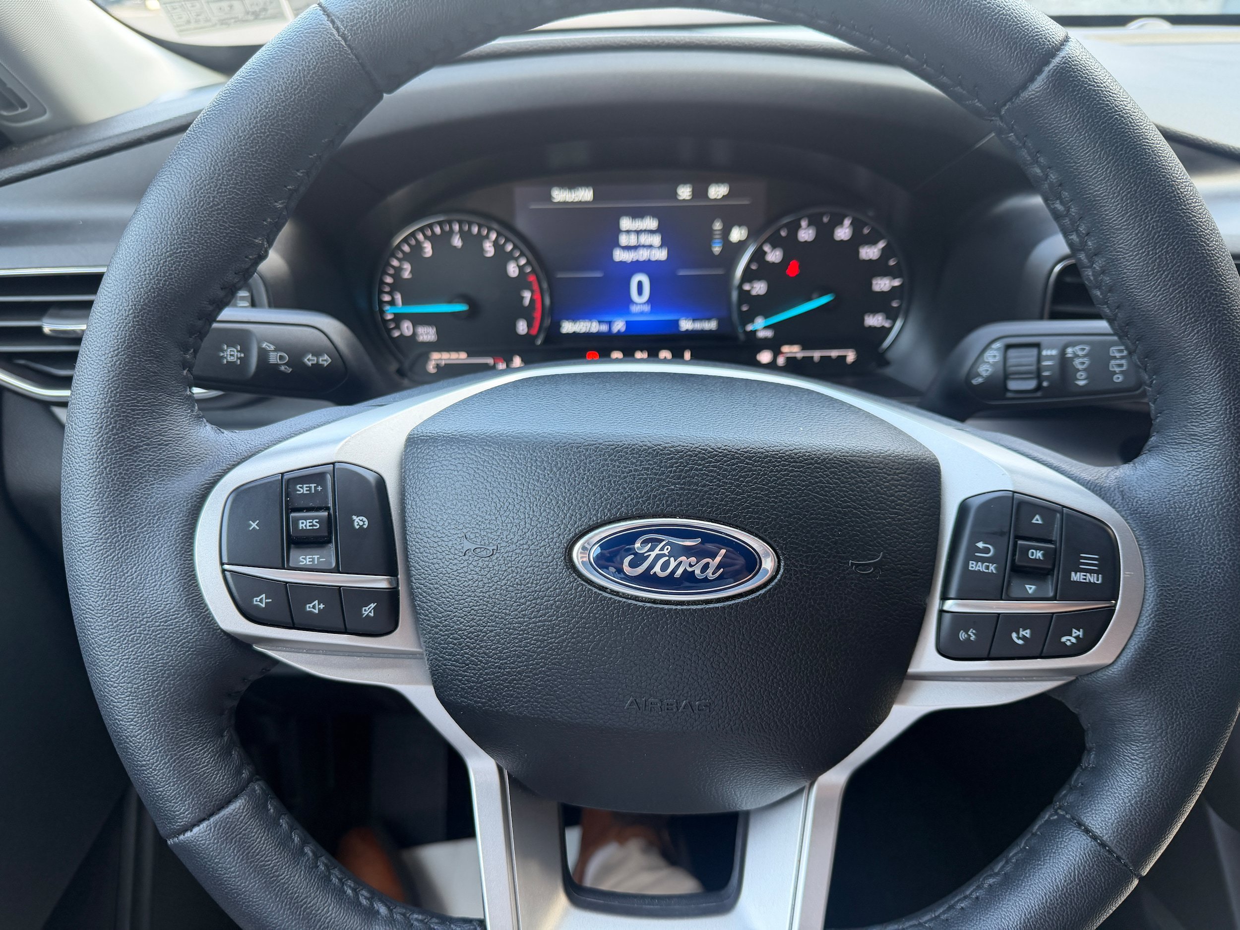 Certified 2024 Ford Explorer XLT w/ Equipment Group 202A AWD/4WD image 30