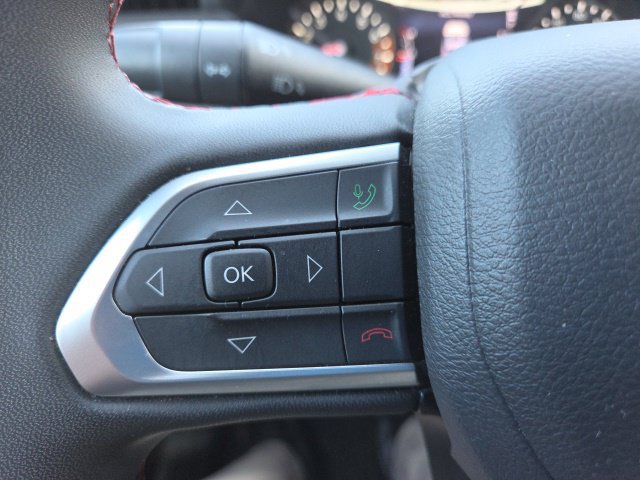 Used 2025 Jeep Compass Trailhawk AWD/4WD image 37