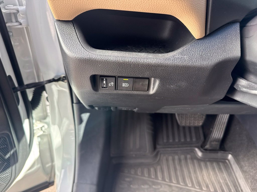 Used 2024 Toyota RAV4 LE FWD image 13