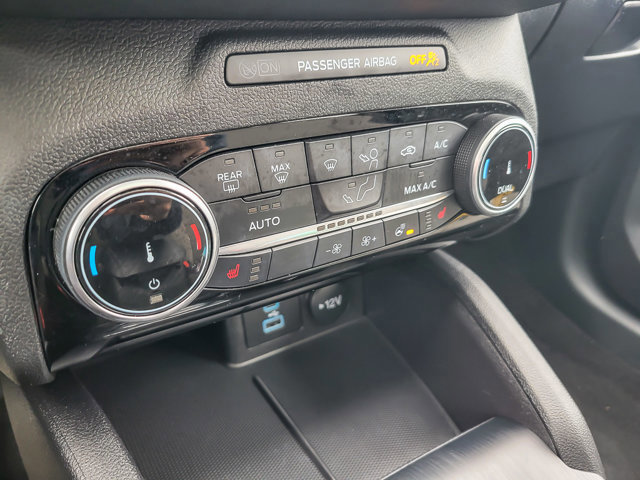 Certified 2022 Ford Escape SE w/ SE Sport Appearance Package image 15