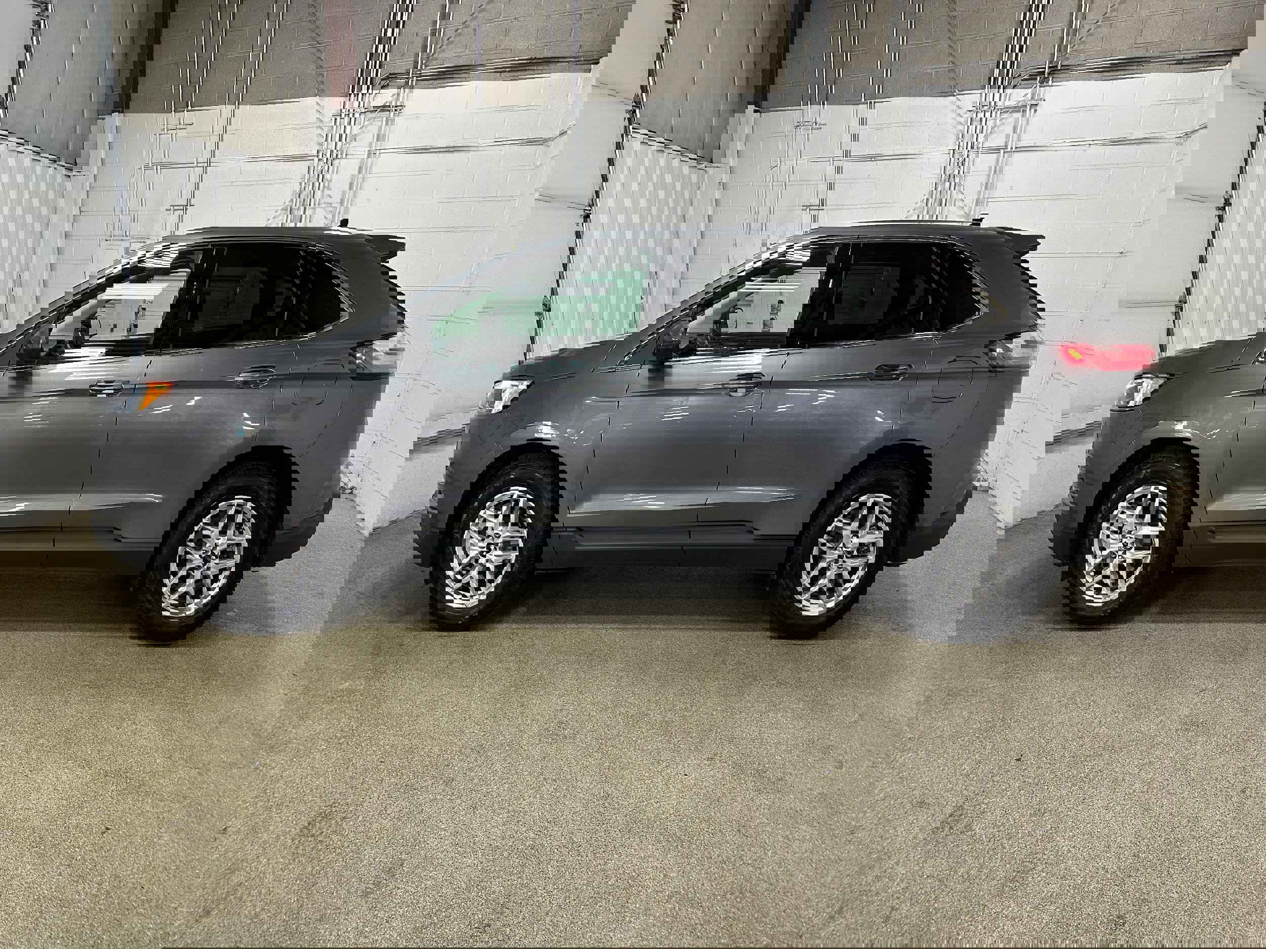 Certified 2024 Ford Edge SEL image 6