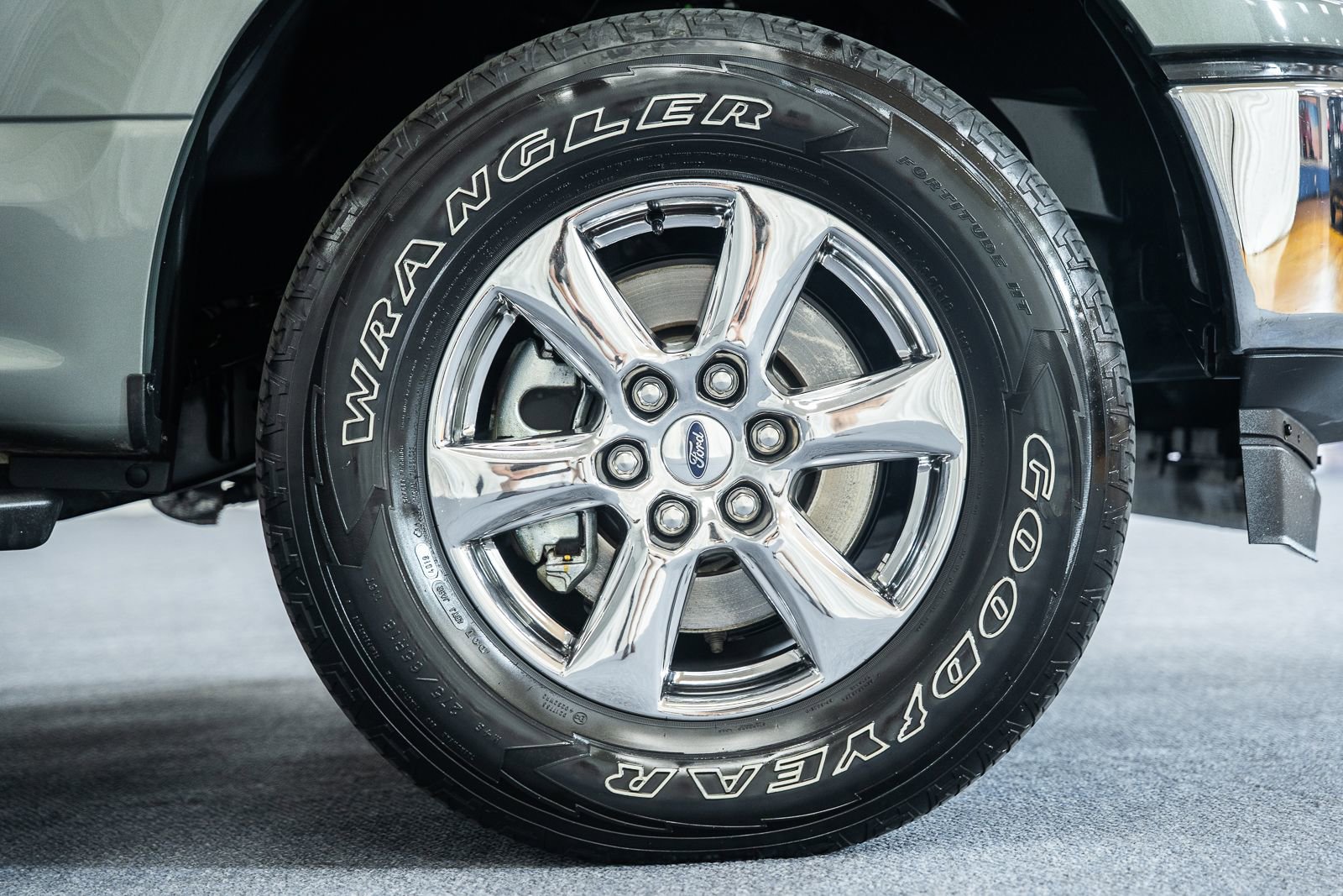 Certified 2020 Ford F150 XLT w/ Equipment Group 302A Luxury image 17