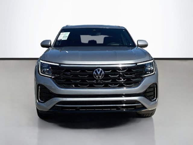 Used 2026 Volkswagen Atlas Cross Sport SEL Premium R-Line AWD/4WD image 2