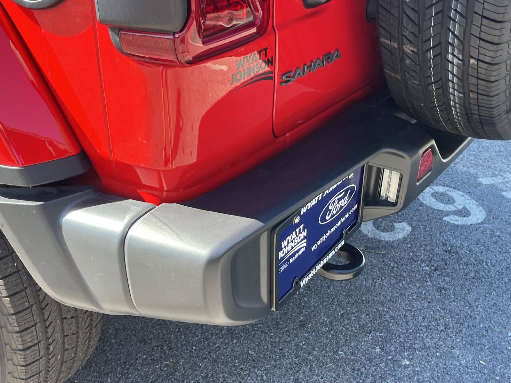 Used 2025 Jeep Wrangler Unlimited Sahara AWD/4WD image 12