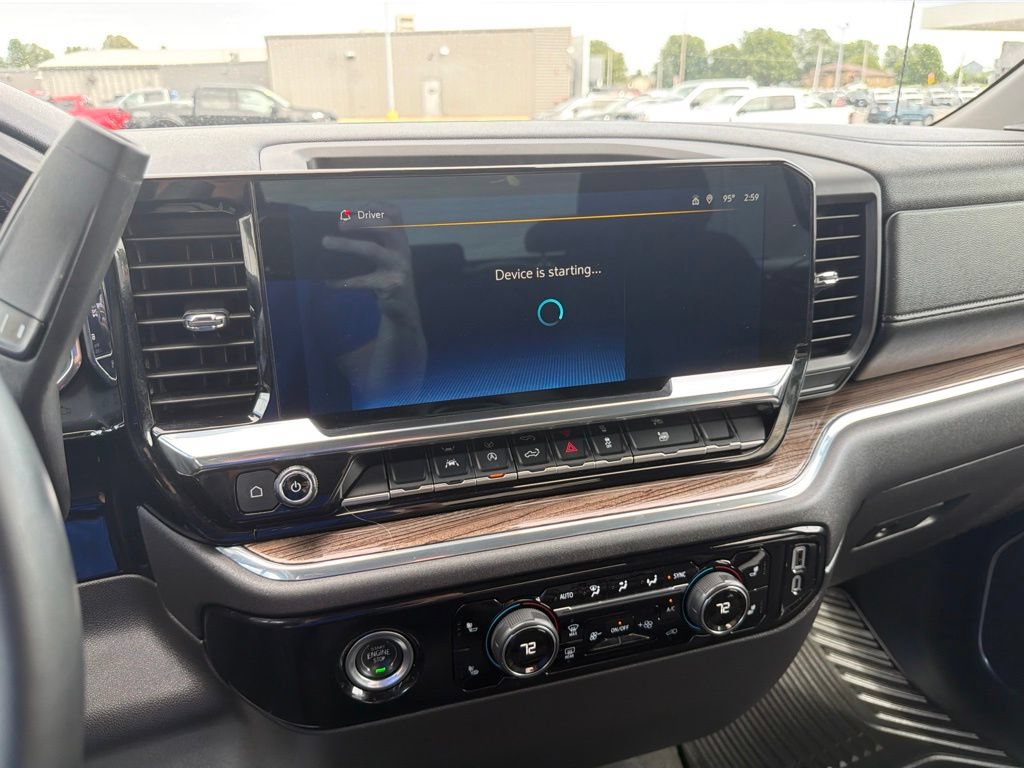 Used 2024 Chevrolet Silverado 1500 LT AWD/4WD image 18