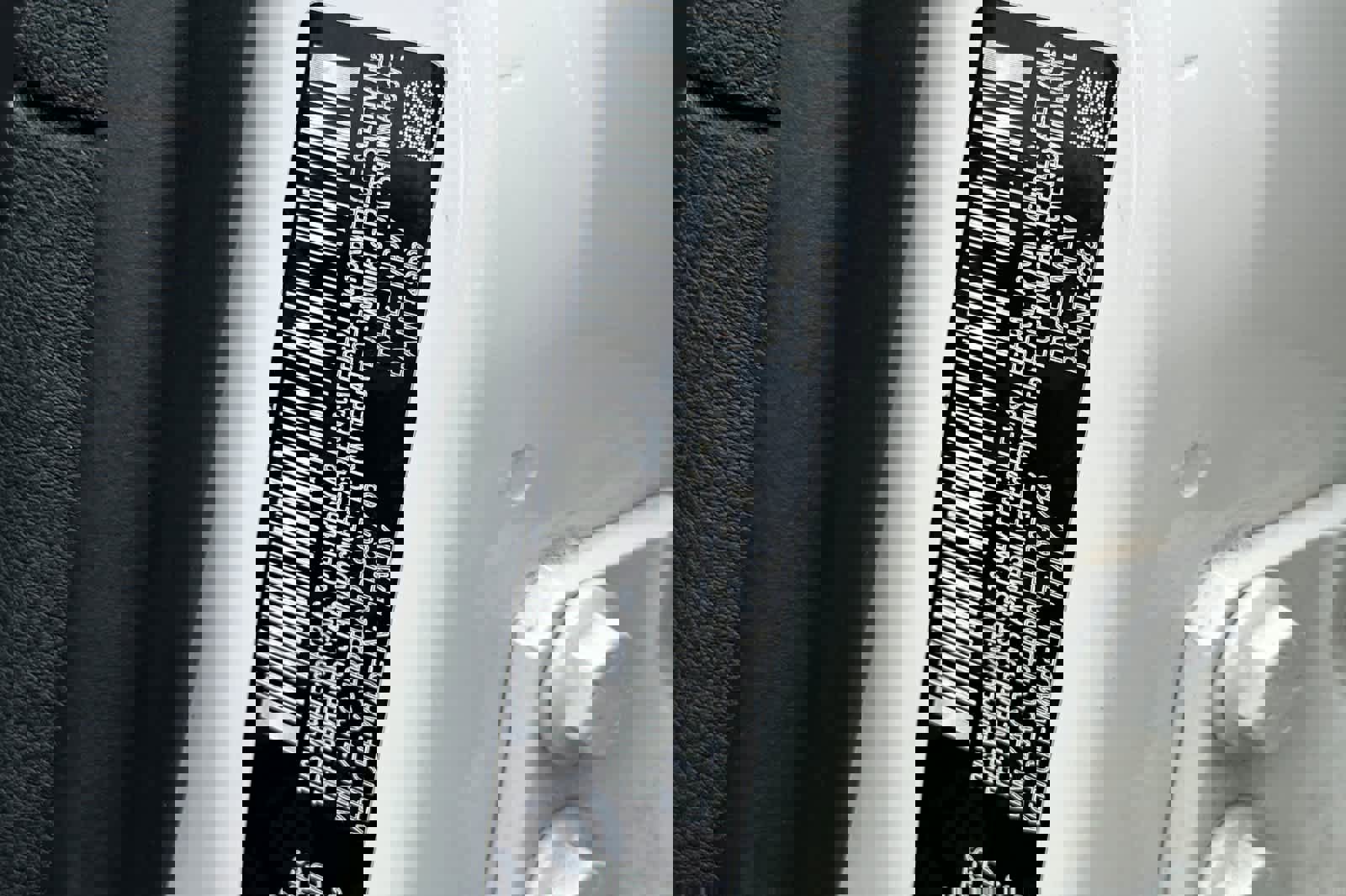 Used 2018 Jeep Renegade Latitude w/ Popular Equipment Group image 29