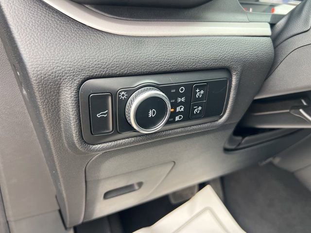 Certified 2024 Ford Explorer XLT w/ Equipment Group 202A image 8