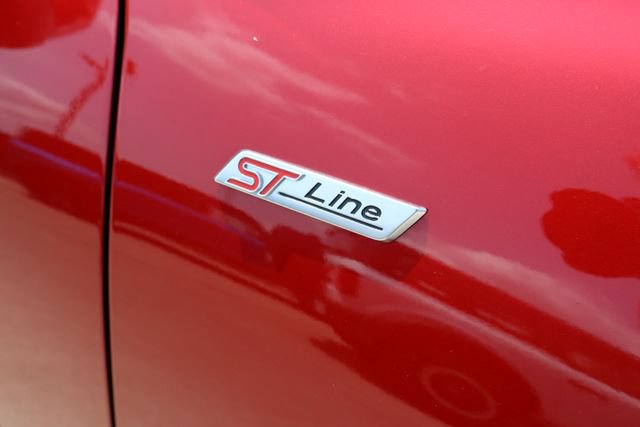 Certified 2025 Ford Escape ST-Line Select AWD/4WD image 9