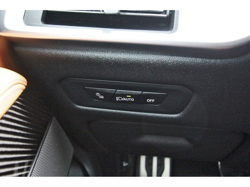 Used 2025 BMW X5 M60i w/ Executive Package image 20