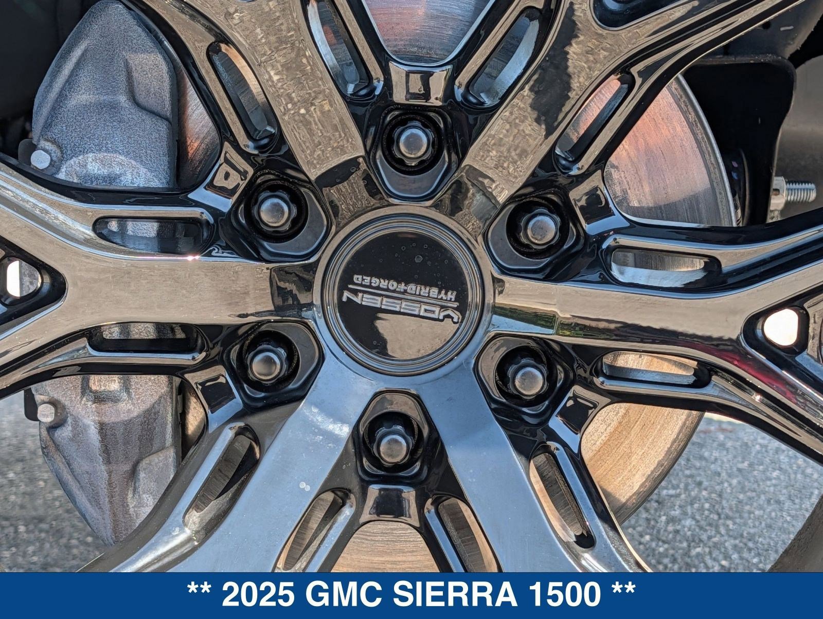 Used 2025 GMC Sierra 1500 AT4 w/ AT4 Premium Package image 14