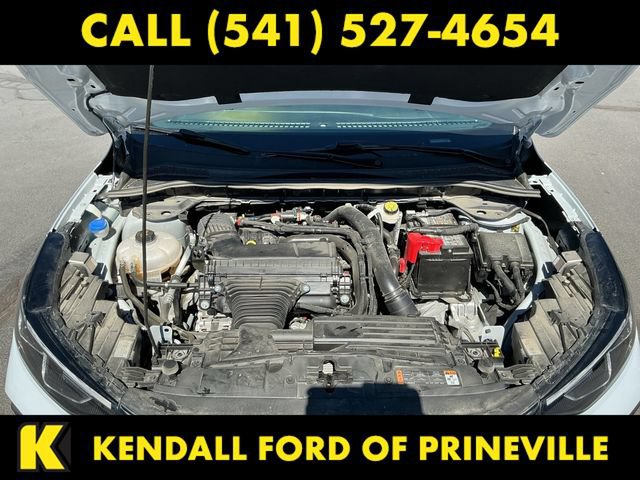Certified 2025 Ford Escape Platinum AWD/4WD image 24