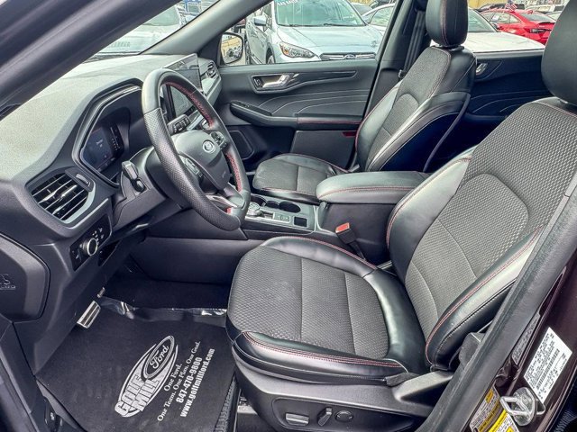 Certified 2023 Ford Escape ST-Line w/ Tech Pack #1 image 13