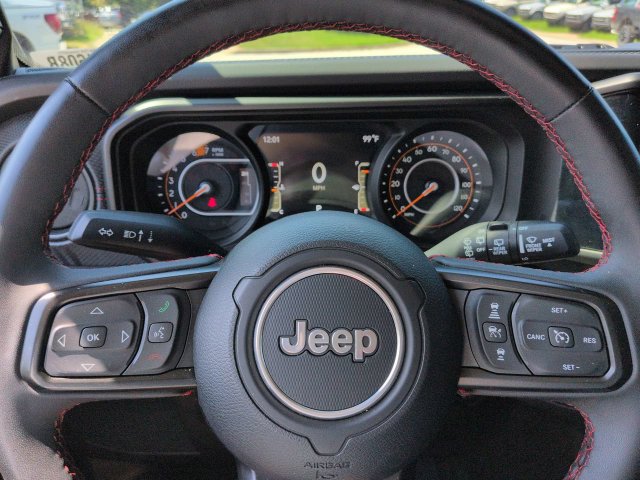 Used 2024 Jeep Wrangler Unlimited Rubicon w/ Convenience Group AWD/4WD image 32