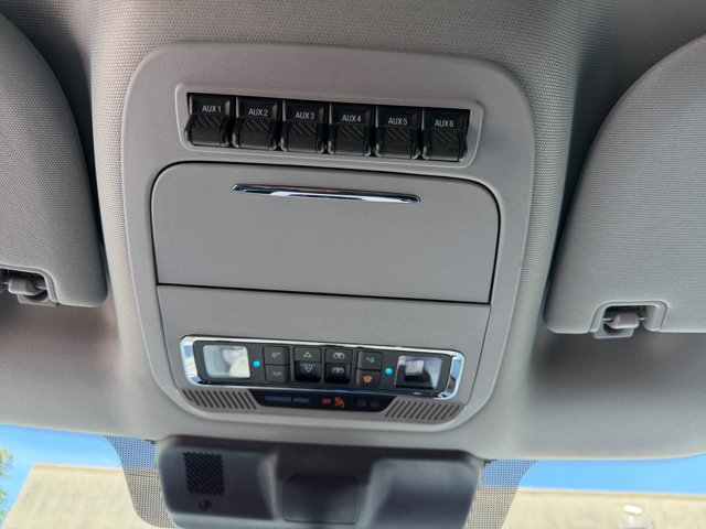 Certified 2025 Ford F350 Lariat w/ FX4 Off-Road Package AWD/4WD image 21