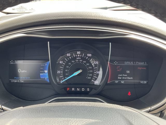 Certified 2017 Ford Fusion SE w/ Fusion SE Technology Package FWD image 16