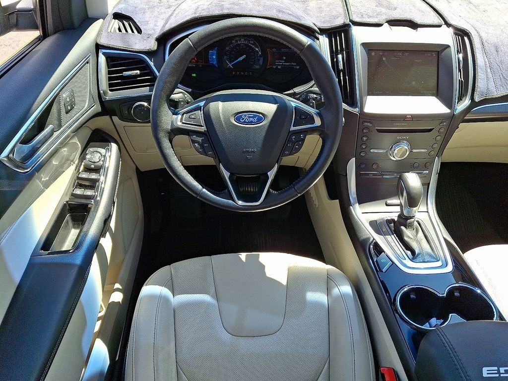 Certified 2018 Ford Edge Titanium w/ Equipment Group 301A AWD/4WD image 11