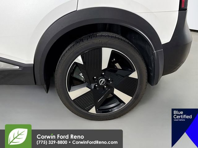 Used 2025 Nissan Kicks SR image 32