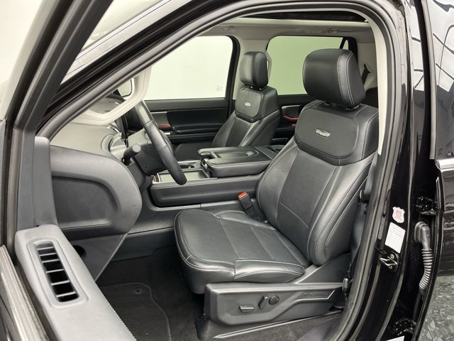 Certified 2025 Ford Expedition Platinum AWD/4WD image 11