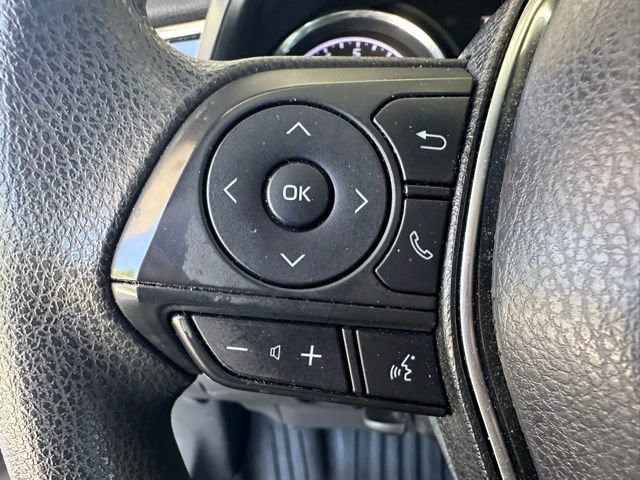 Used 2018 Toyota Camry LE FWD image 19