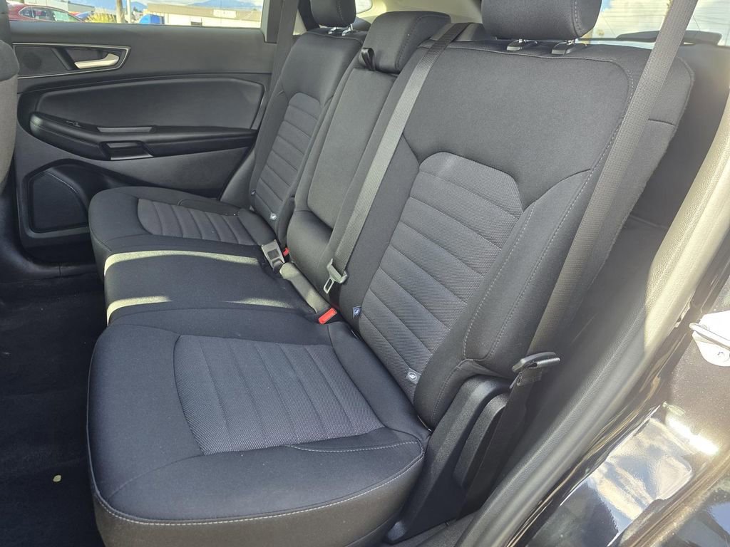 Certified 2024 Ford Edge SE w/ Black Appearance Package image 22