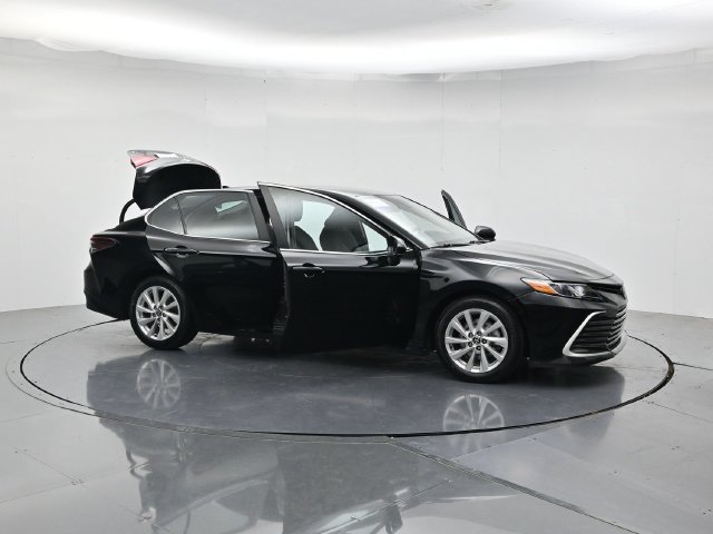 Used 2024 Toyota Camry LE FWD image 51
