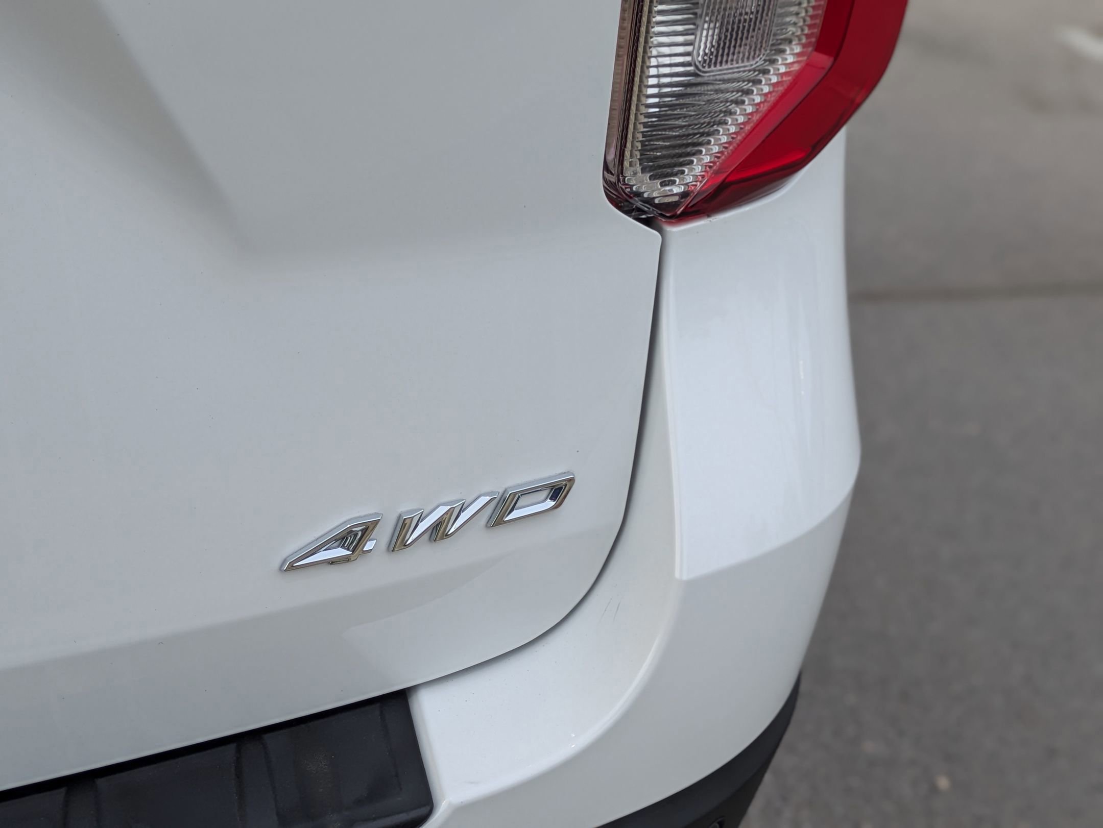 Certified 2022 Ford Explorer XLT w/ Equipment Group 202A image 35