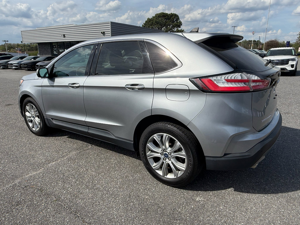 Certified 2022 Ford Edge Titanium image 5