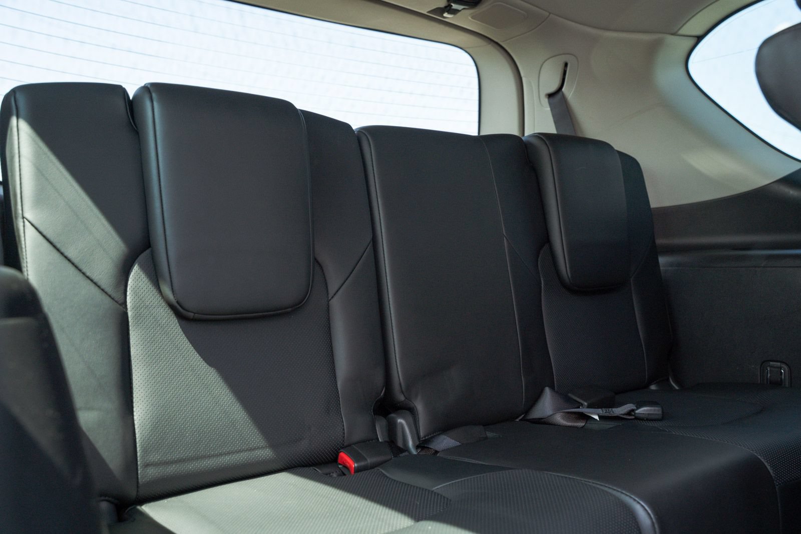 Used 2018 INFINITI QX80 4WD w/ Driver Assistance Package image 12