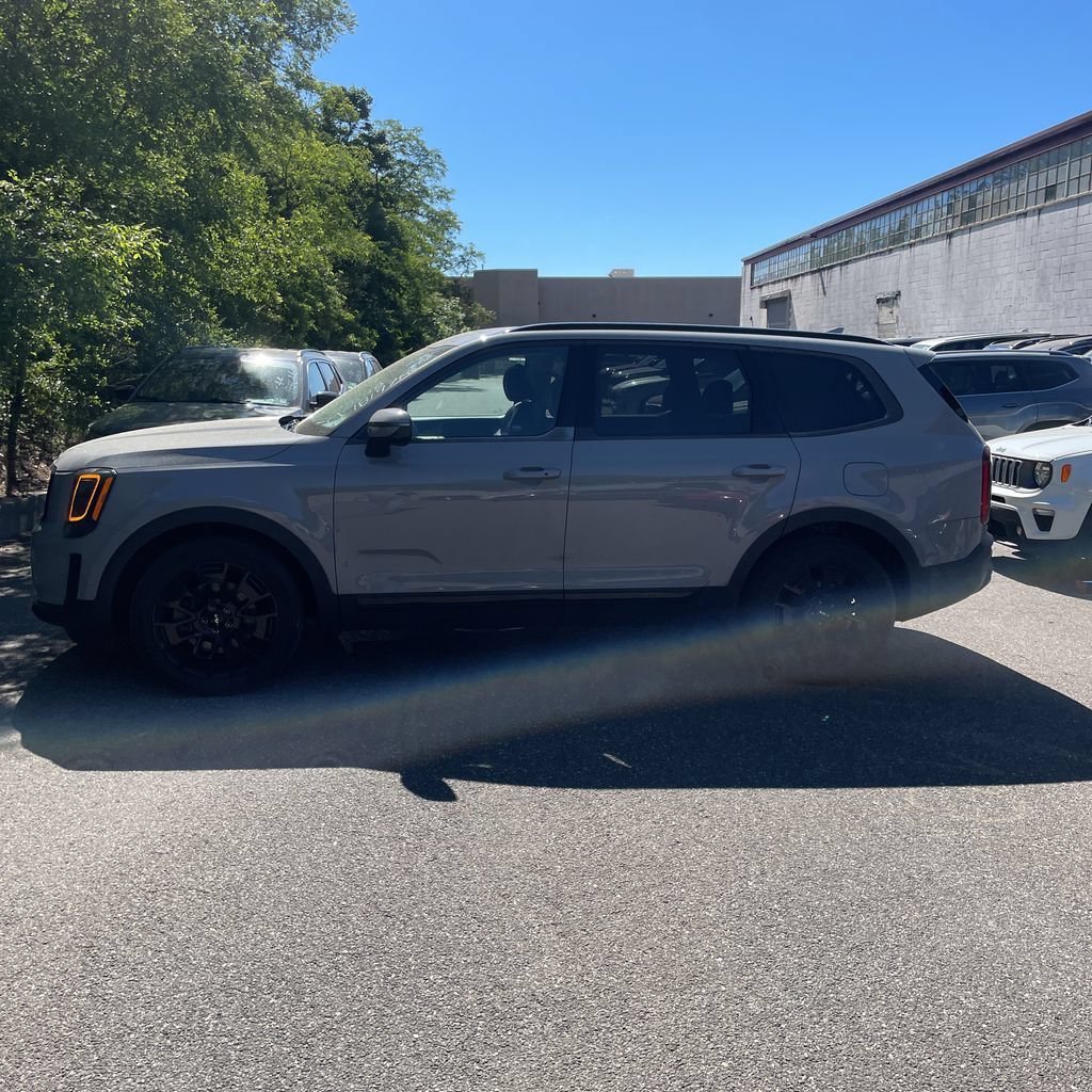 Used 2022 Kia Telluride EX w/ EX Premium Package AWD/4WD image 10