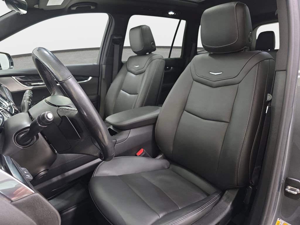 Used 2021 Cadillac XT6 Premium Luxury AWD/4WD image 14
