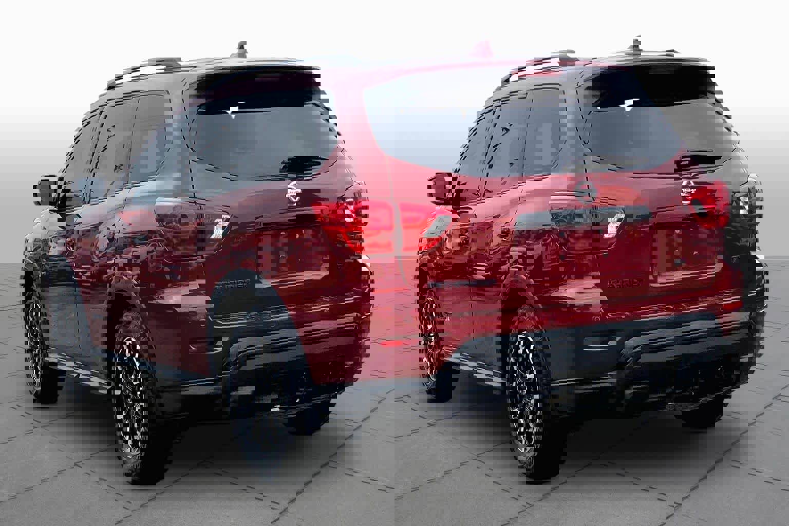 Used 2020 Nissan Pathfinder SV w/ Rock Creek Edition image 2