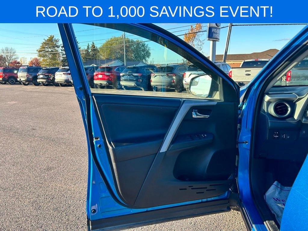 Used 2017 Toyota RAV4 XLE image 11