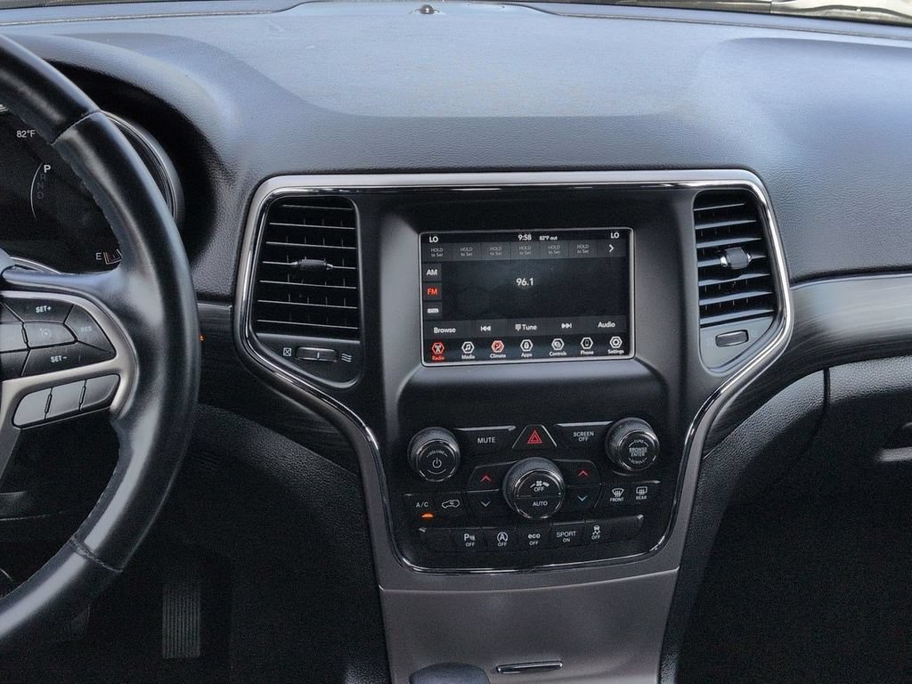 Used 2021 Jeep Grand Cherokee Laredo AWD/4WD image 18
